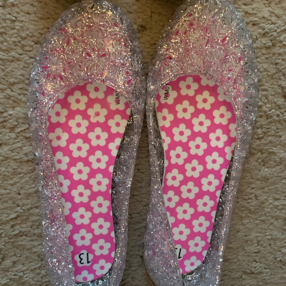 Girl’s jelly shoes size 13